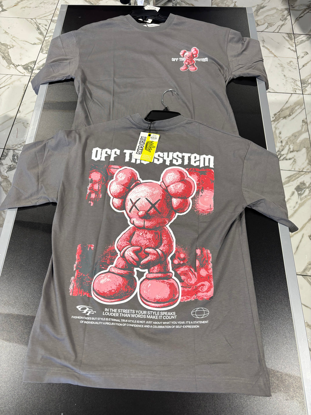 Kaws t shirt