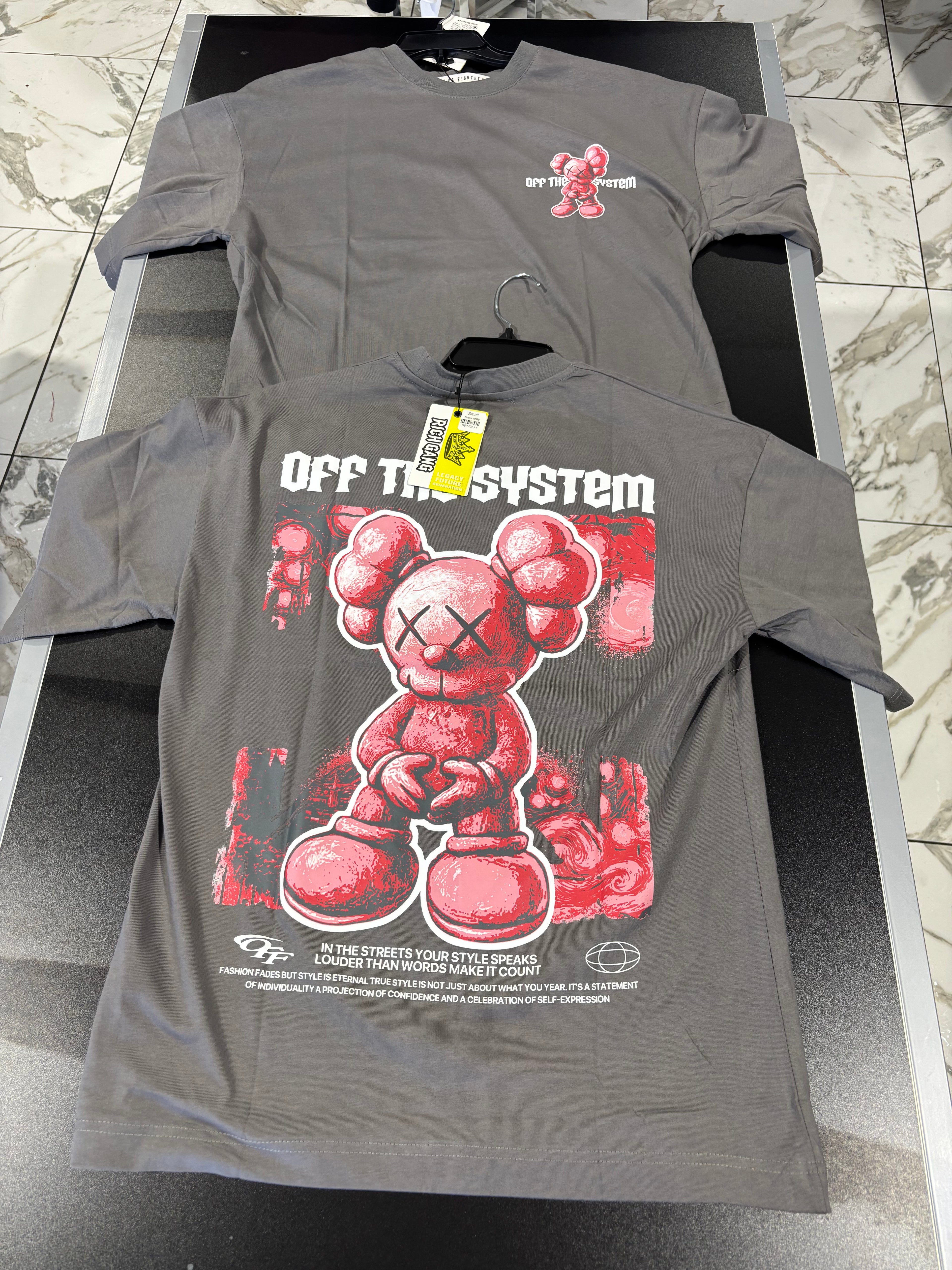 Kaws t shirt